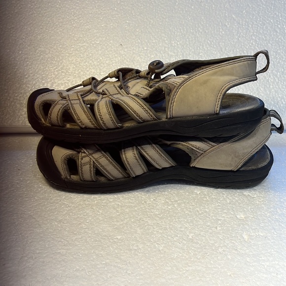 Alpine Design Ghille V, size 9
Womens 9
Sandal - Picture 3 of 6